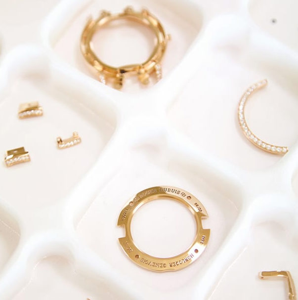 Install Movement into Case and Perform Testing after Component Cleaning-Sanmenxia HUBLOT Official Service Outlets