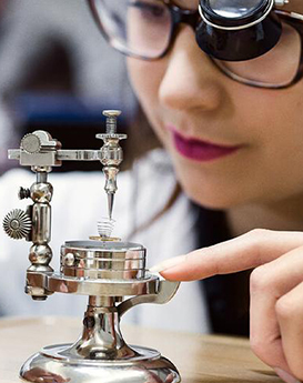 Winnie Janice‑Sanmenxia HUBLOT Official Service Outlets Watchmaker
